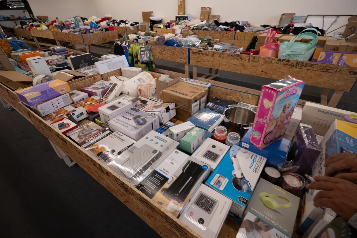 La Familia Liquidation bin store in Phoenix, AZ — a liquidation store with daily price drops.