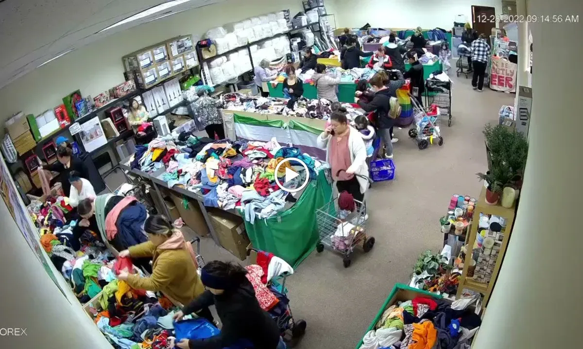 Los Bros Liquidation – Union Gap interior merchandise display - outlet store in union gap, washington.
