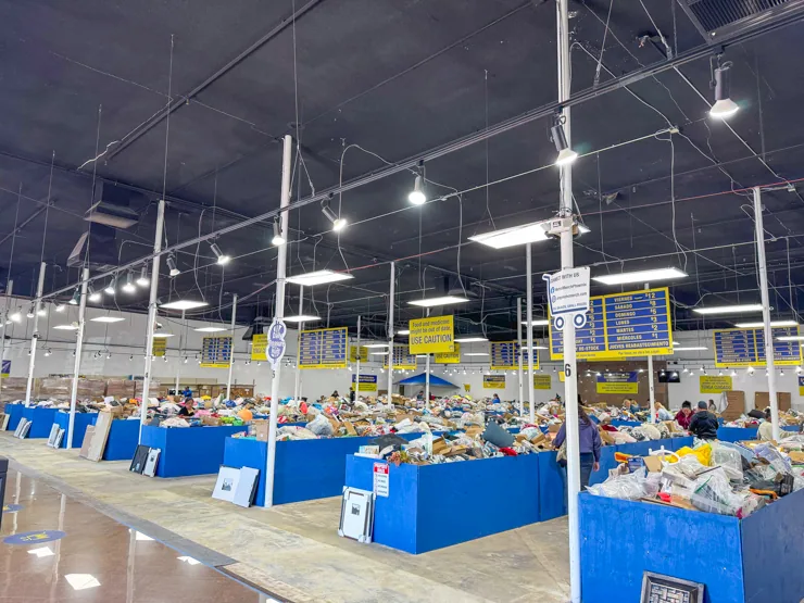 MetroMerch Phoenix bin store in Phoenix, AZ — a liquidation store with daily price drops.
