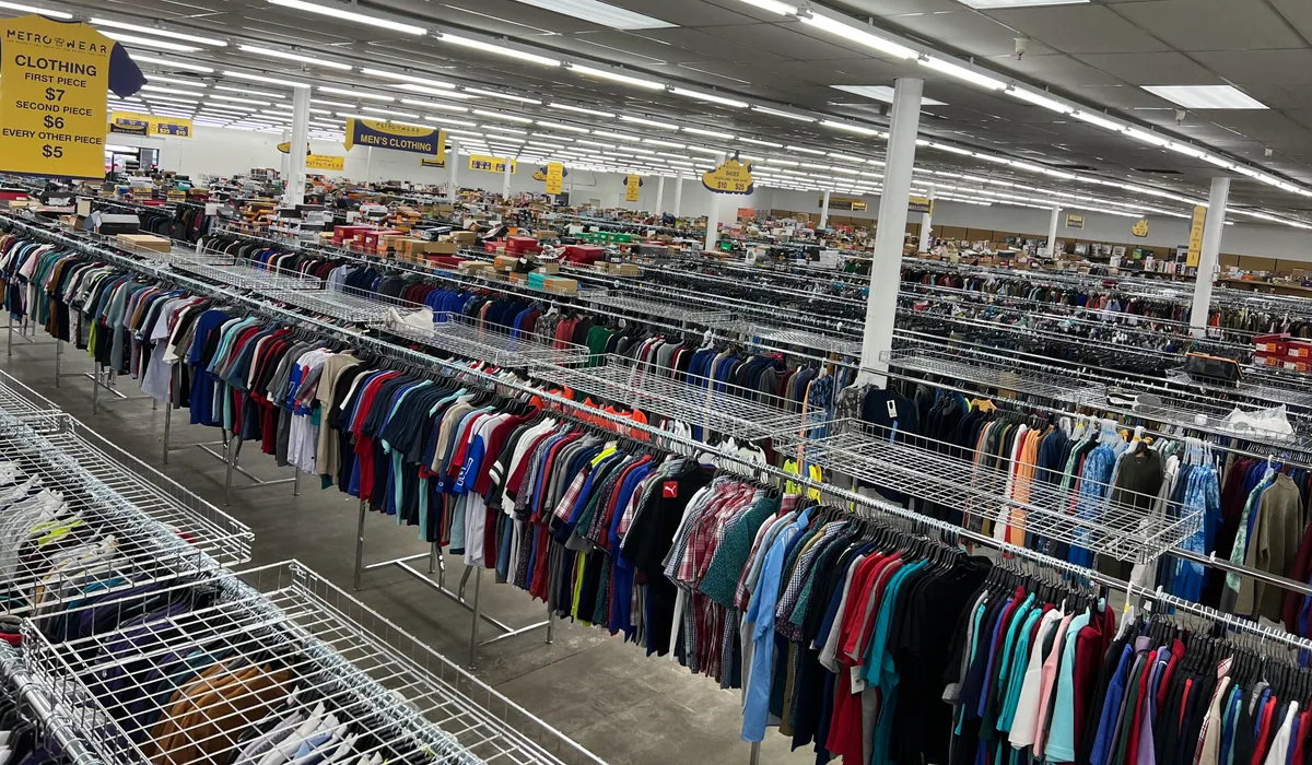 MetroWear bin store in Tulsa, OK — a liquidation store with daily price drops.