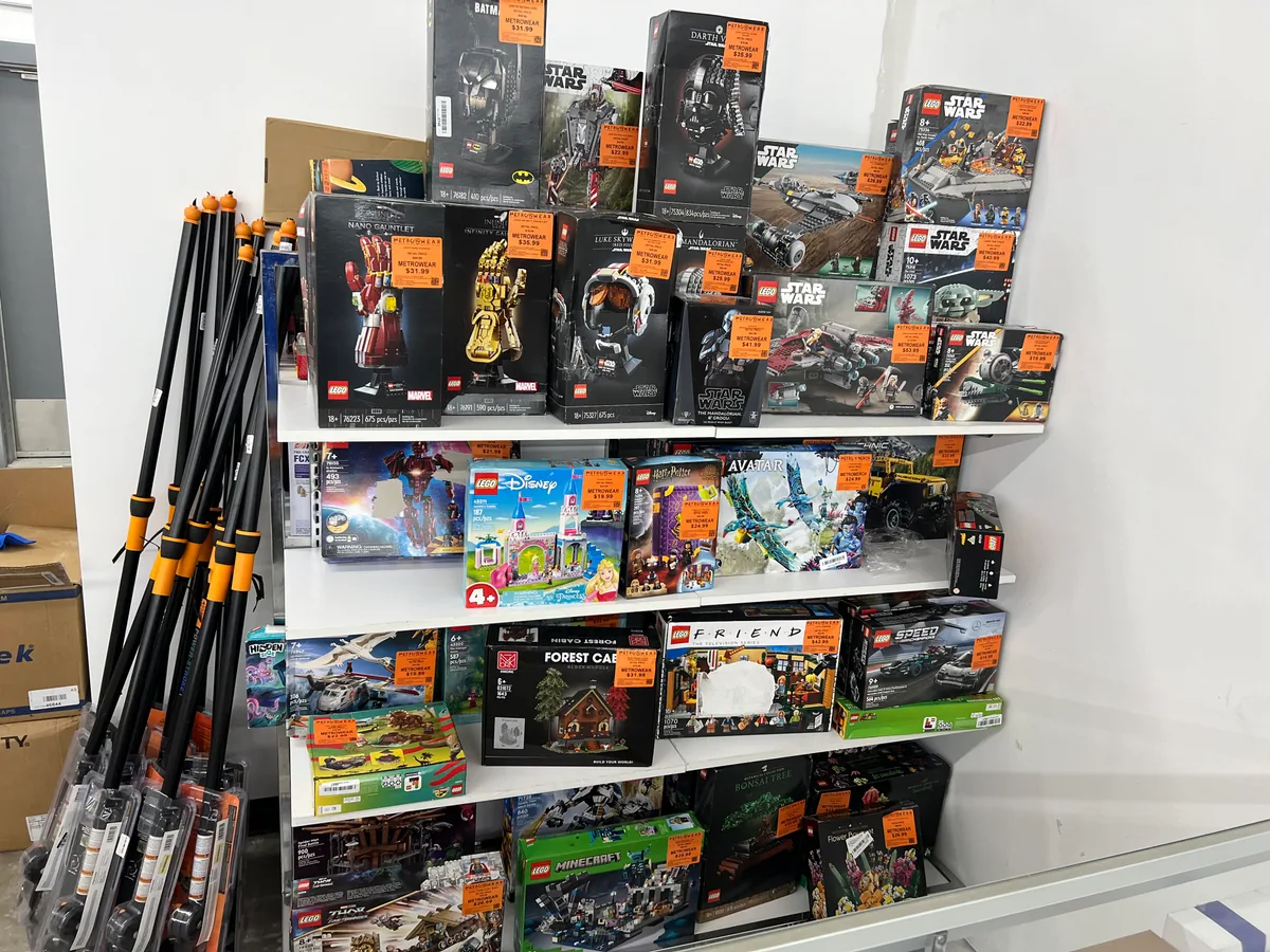 MetroWear bin store in Tulsa, OK — a liquidation store with daily price drops.