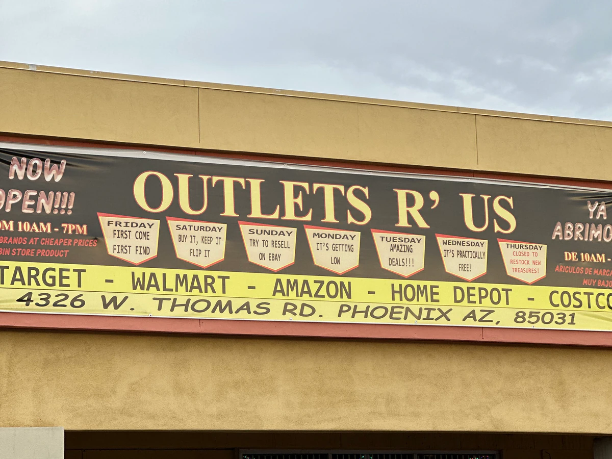 Outlet’s R’us interior merchandise display - wholesaler in phoenix, arizona.