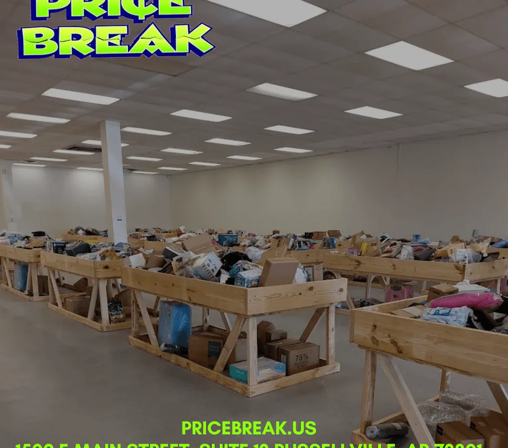 Price Break Russellville, Arkansas interior merchandise display - discount store in russellville, arkansas.