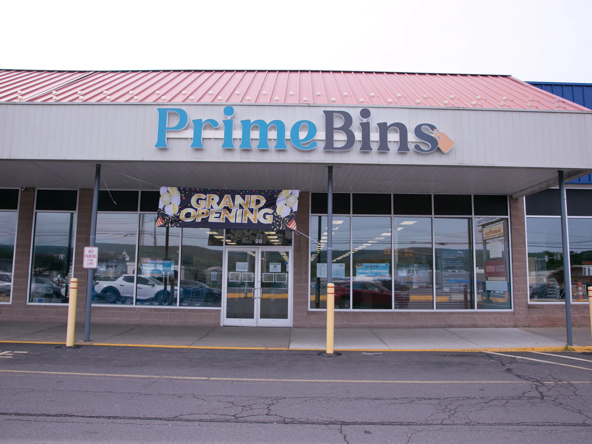 Prime Bins – Bin Store in Edwardsville, PA interior merchandise display - discount store in edwardsville, pennsylvania.