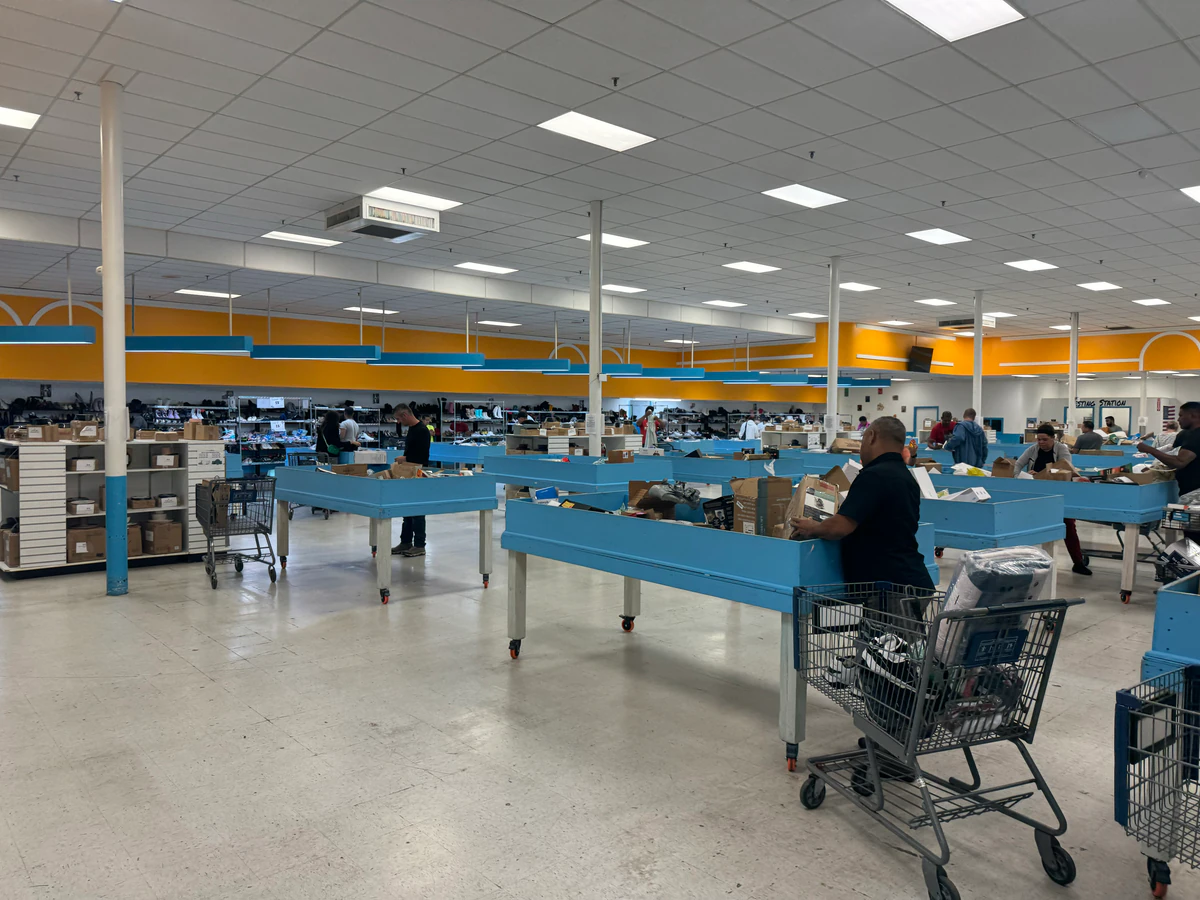 Prime Bins – Bin Store in Wilkes-Barre, PA interior merchandise display - store in wilkes barre, pennsylvania.
