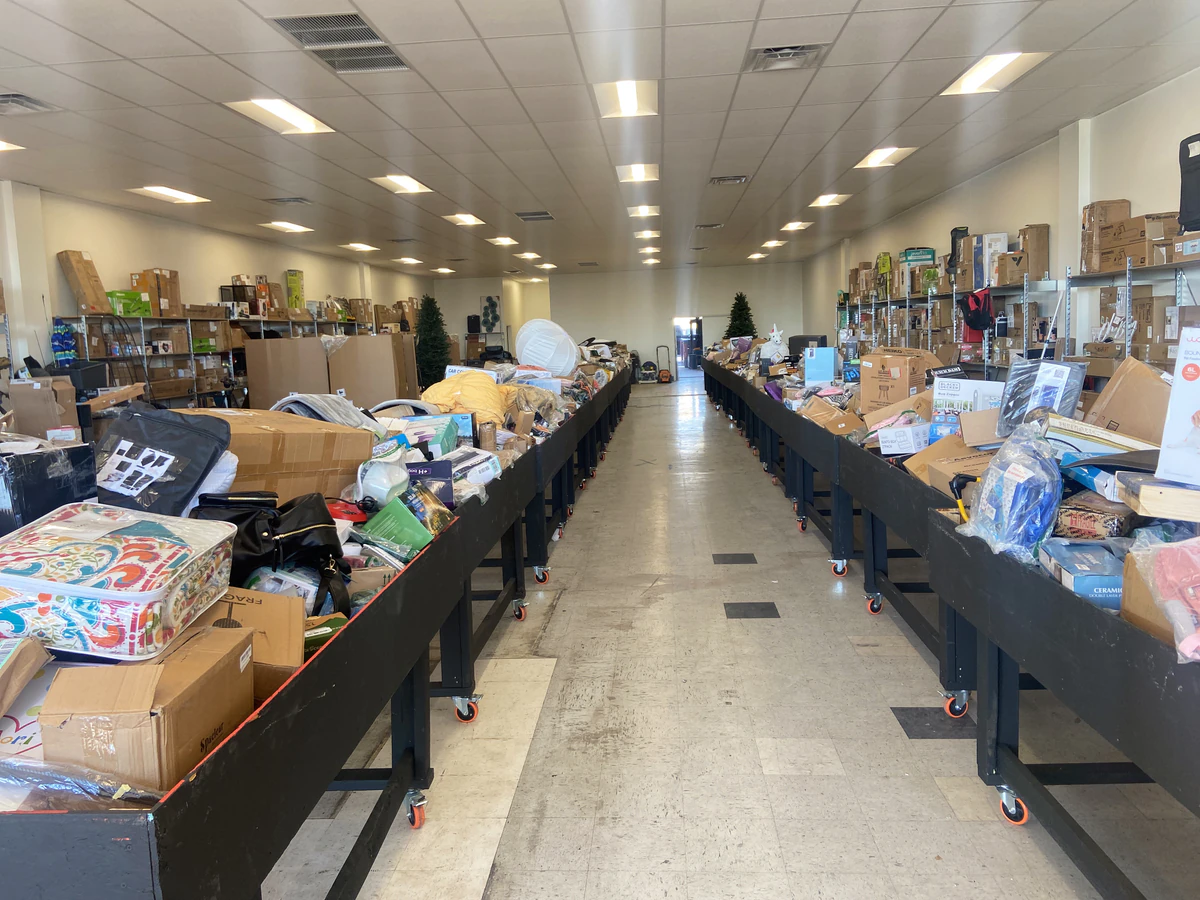 Primo liquidation interior merchandise display - discount store in phoenix, arizona.