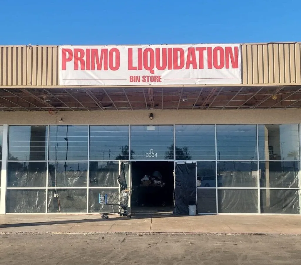 Primo liquidation interior merchandise display - discount store in phoenix, arizona.