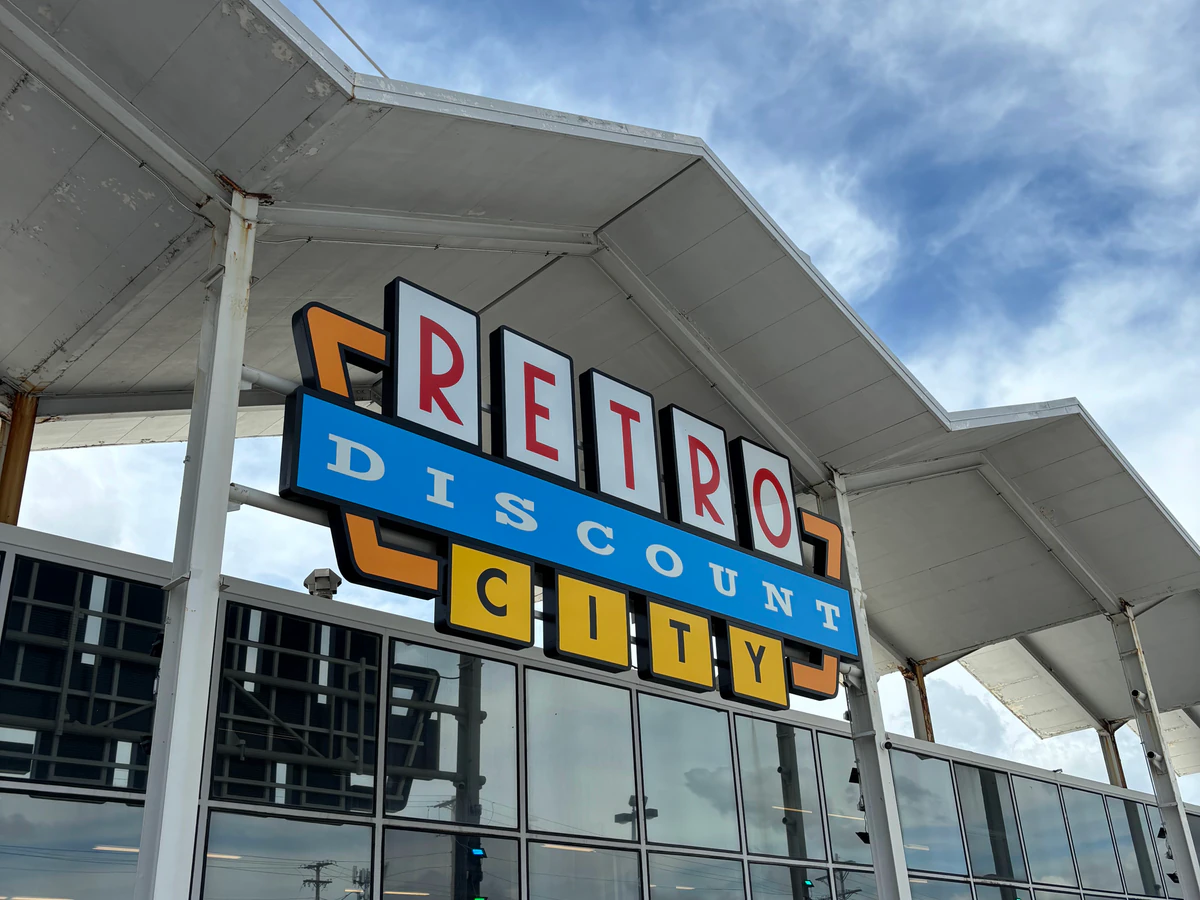 Retro Discount City - High quality store in springfield, missouri.