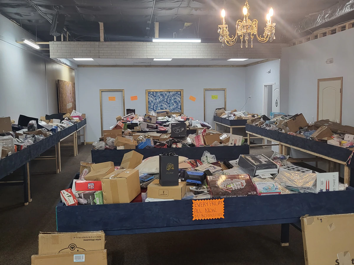 River City Bins interior merchandise display - discount store in mason city, iowa.