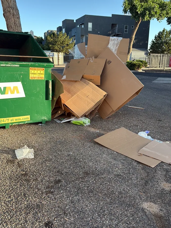 Super Black Friday bin store in Albuquerque, NM — a liquidation store with daily price drops.