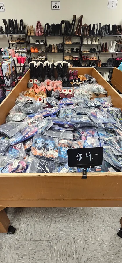 Super Deal Outlet in Houston