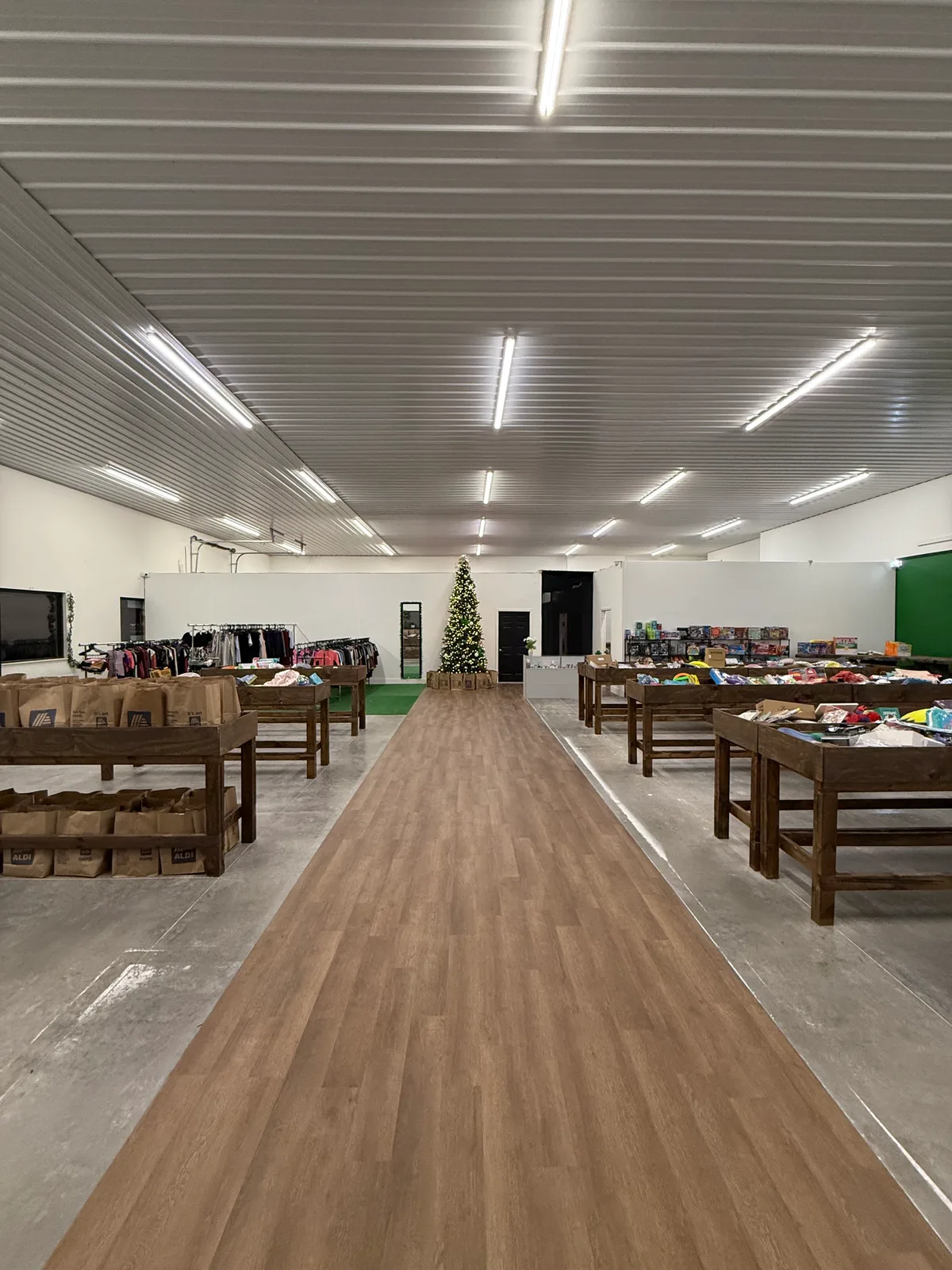 The Bargain Bin Store bin store in Farmington, MO — a liquidation store with daily price drops.
