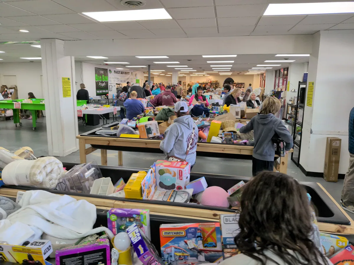 The Big Bin Store bin store in Branson, MO — a liquidation store with daily price drops.