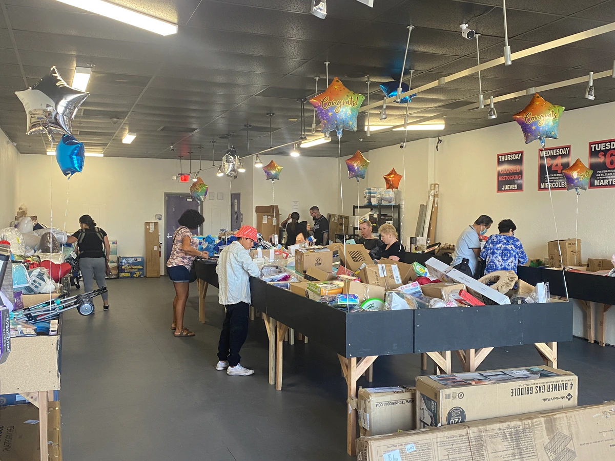 Top Discount Overstock interior merchandise display - discount store in murrieta, california.
