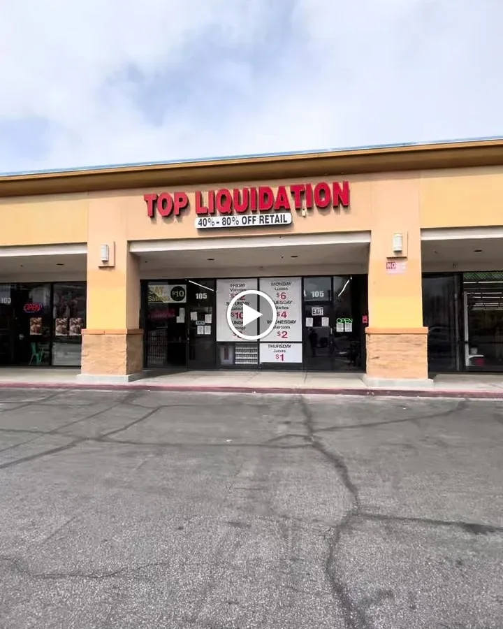 Top Liquidation Bins Plus Deals interior merchandise display - liquidator in lancaster, california.