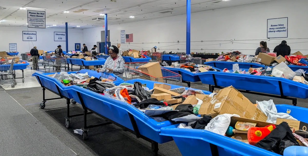Where Ya Bin Charleston bin store in Charleston, SC — a liquidation store with daily price drops.