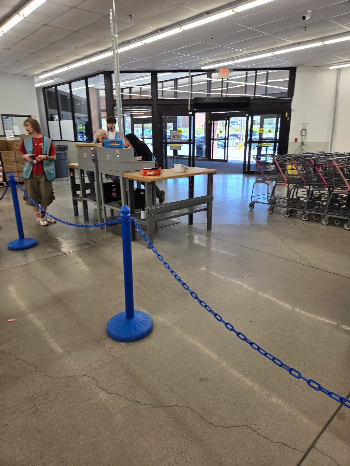 Where Ya Bin Columbia bin store in Columbia, SC — a liquidation store with daily price drops.