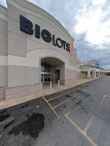 Where Ya Bin Edmond bin store in Edmond, OK — a liquidation store with daily price drops.