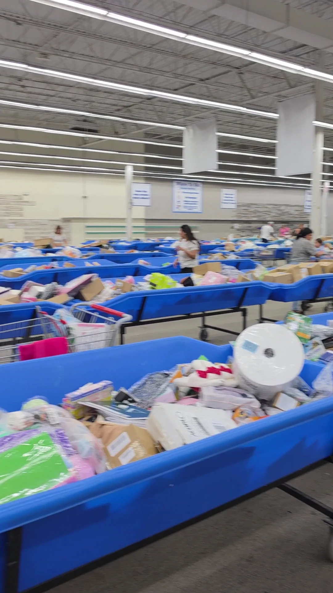 Where Ya Bin Matthews bin store in Matthews, NC — a liquidation store with daily price drops.
