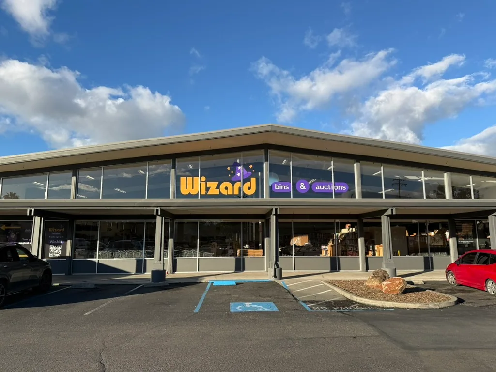 Wizard Bins & Auctions bin store in Santa Rosa, CA — a liquidation store with daily price drops.